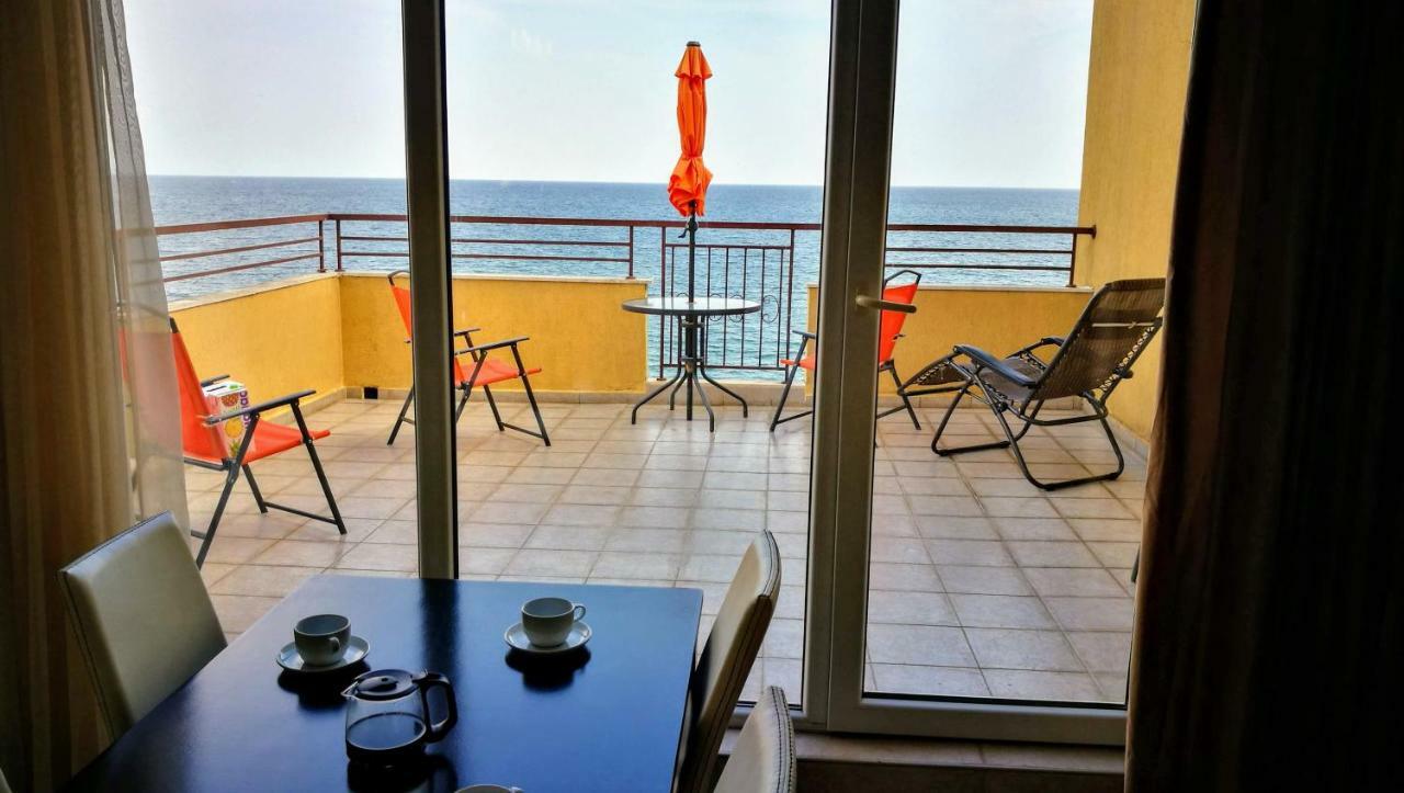 Akb Apartment Sea View Ахелой Екстериор снимка