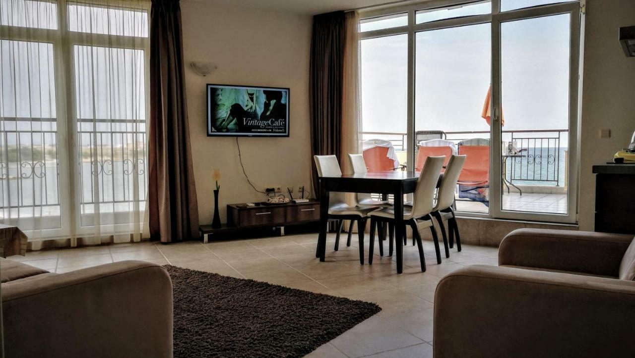 Akb Apartment Sea View Ахелой Екстериор снимка